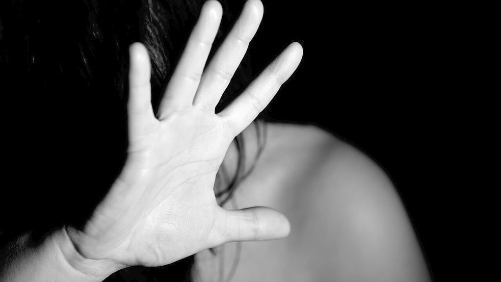 Eine Frau beschuldigt ihren Ex-Mann, sie in ihrem Laden vergewaltigt zu haben. Foto: Pixabay