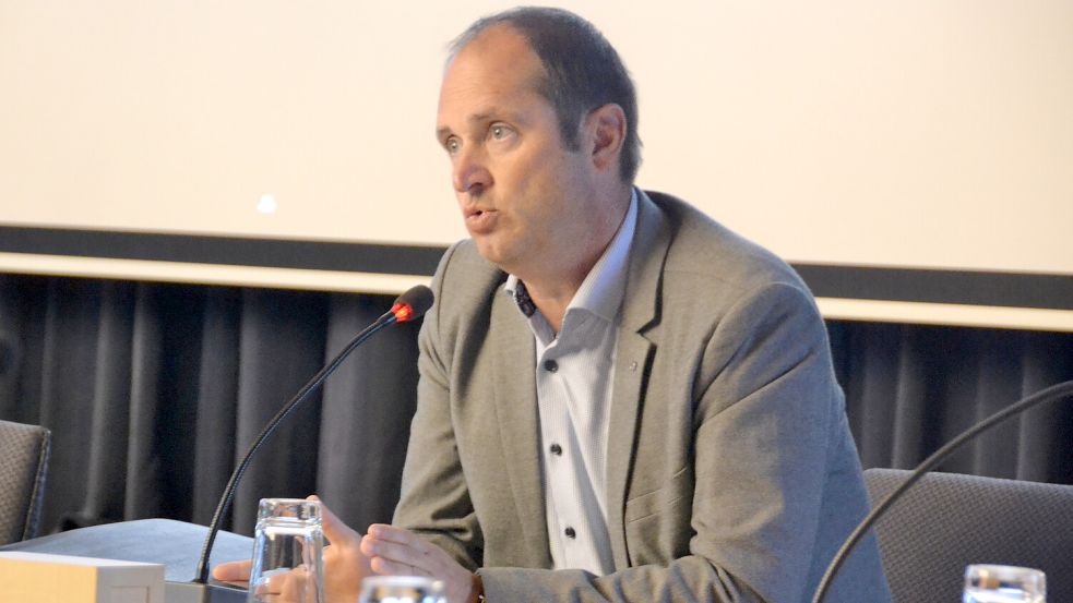 Der Leiter der Auricher Landesstraßenbehörde, Frank Buchholz. Foto: Aiko Recke