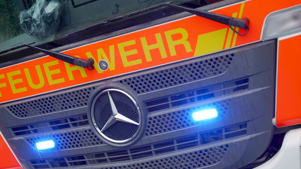 Über 100 Einsatzkräfte von Feuerwehr und Rettungsdiensten mussten nach Bremen-Hemelingen ausrücken. Foto: imago images/Die Videomanufaktur