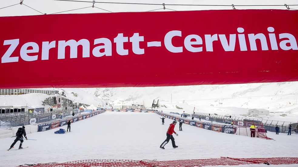 Auch die zweite Matterhorn-Abfahrt der Frauen musste abgesagt werden. Foto: Alessandro Della Valle/KEYSTONE/dpa