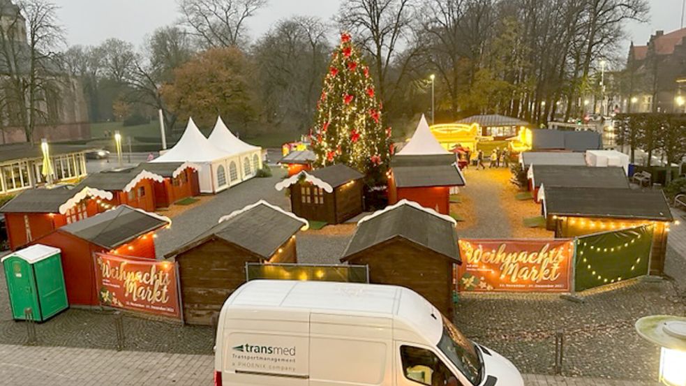 So sah der Norder Weihnachtsmarkt in den vergangenen Jahren aus. In diesem Jahr soll alles anders werden. Mehr Angebote, mehr Platz und eine große Bühne sind geplant. Foto: IG