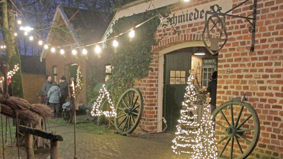 Während „Wiehnachten unner ’t Moor“ im Moormuseum ausfällt, soll es im Dörpmuseum in Münkeboe am zweiten Advent wieder stimmungsvoll werden. Foto: Archiv