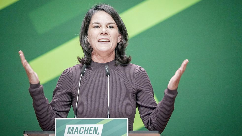 Außenministerin Annalena Baerbock wirbt beim Grünen-Parteitag vehement für eine neue Migrationspolitik. „Ich kann sonst nicht verhandeln.“ Foto: Kay Nietfeld