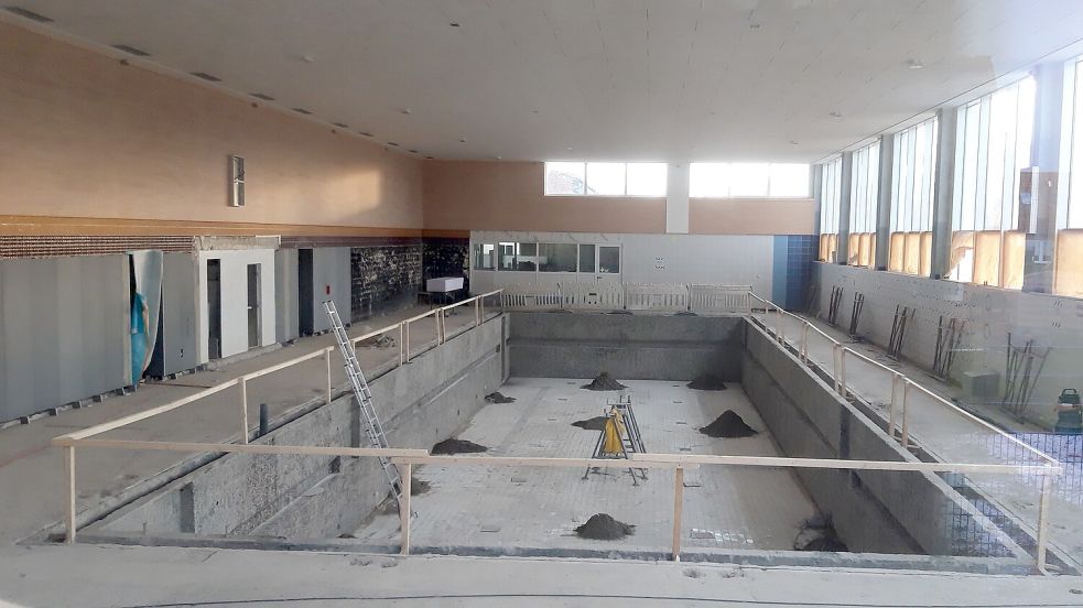 Das Störtebeker-Bad in Marienhafe ist weiter eine Baustelle. Foto: privat