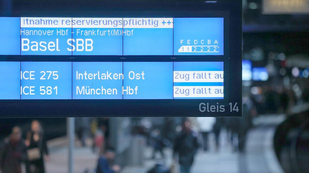 Bei der Bahn und am Münchner Flughafen kommt es wegen Schneefällen zu Ausfällen. Foto: dpa/Bodo Marks