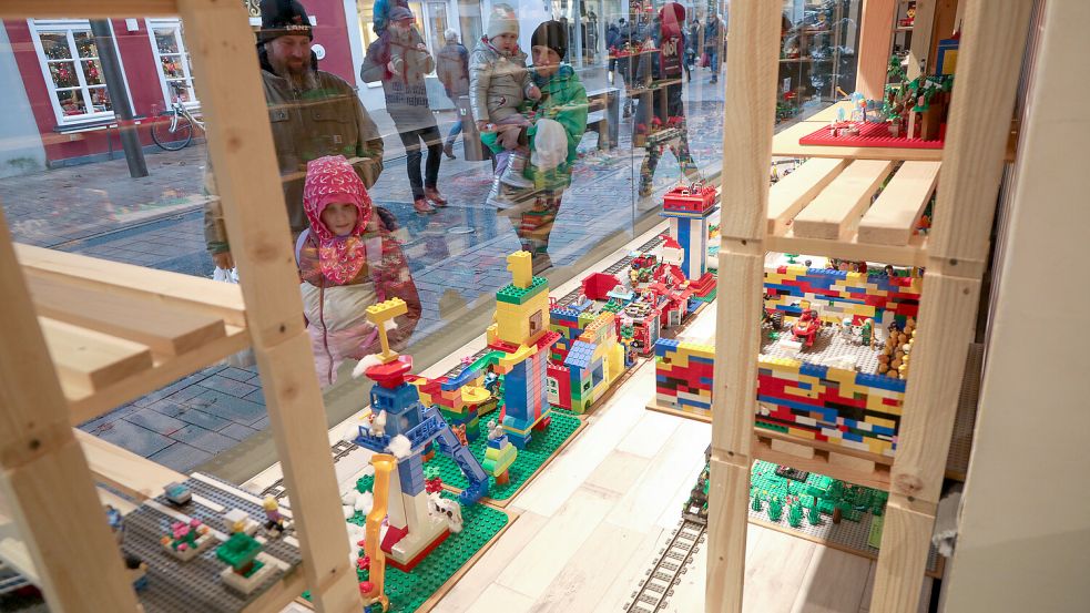 Beim Legowettbewerb wurden bereits 80 Werke abgegeben. Foto: Romuald Banik