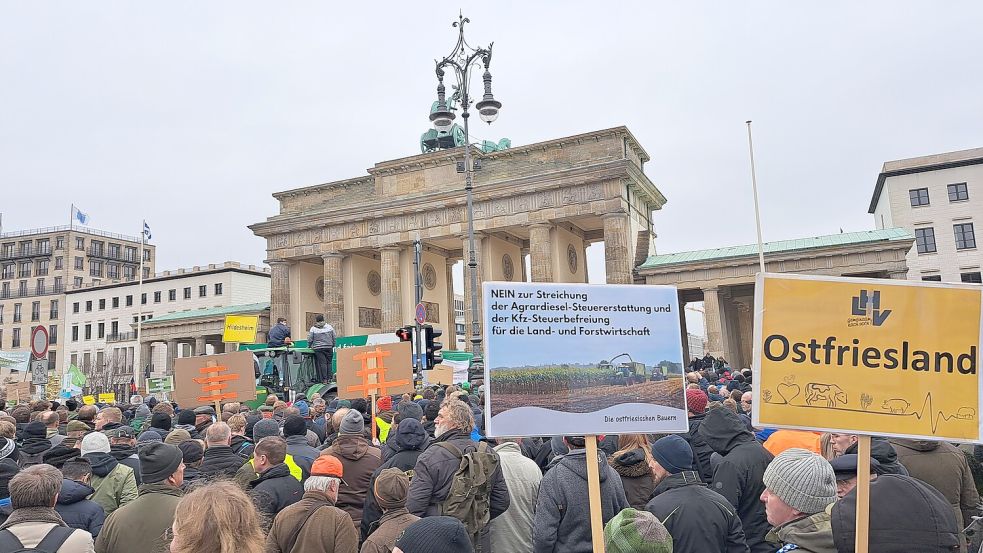 Auch am Montag in Berlin waren ostfriesische Bauern unter den Demonstranten. Foto: Maren Ziegler/LHV