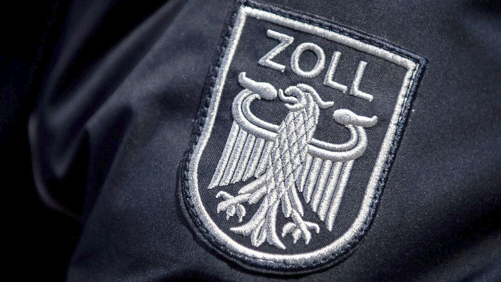 Der Zoll kontrollierte auf der Autobahn. Symbolfoto: Pixabay