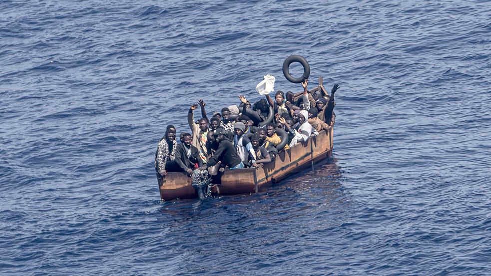 Gewagte Überfahrt: Um nach Europa zu gelangen, gehen Migranten große Risiken ein. Foto: dpa/Oliver Weiken