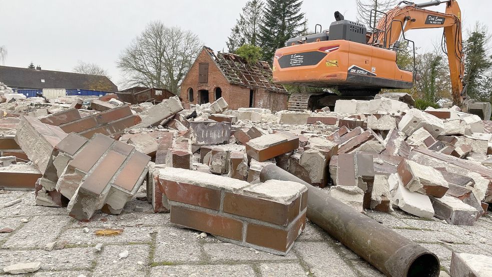 Übrig blieben im November nur die Trümmer. Das Bild entstand kurz nach dem Gespräch mit Katja Scherler.