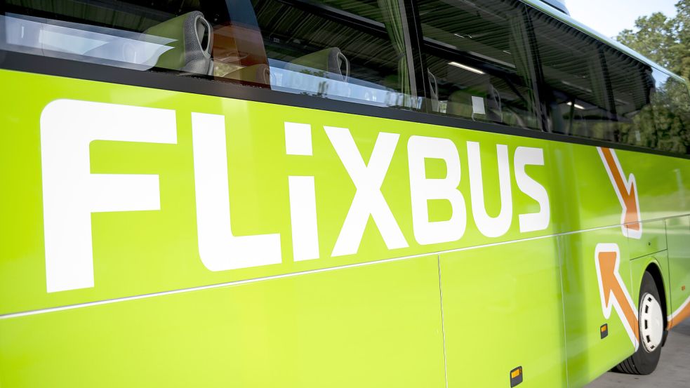 Ein Flixbus ist auf dem Weg nach Belgien wegen Terrorverdacht angehalten worden. Foto: dpa/Fabian Sommer