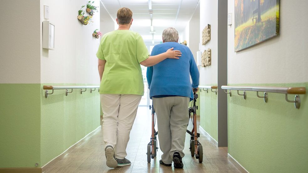 In der Pflege herrscht ein akuter Fachkräftemangel. Foto: DPA