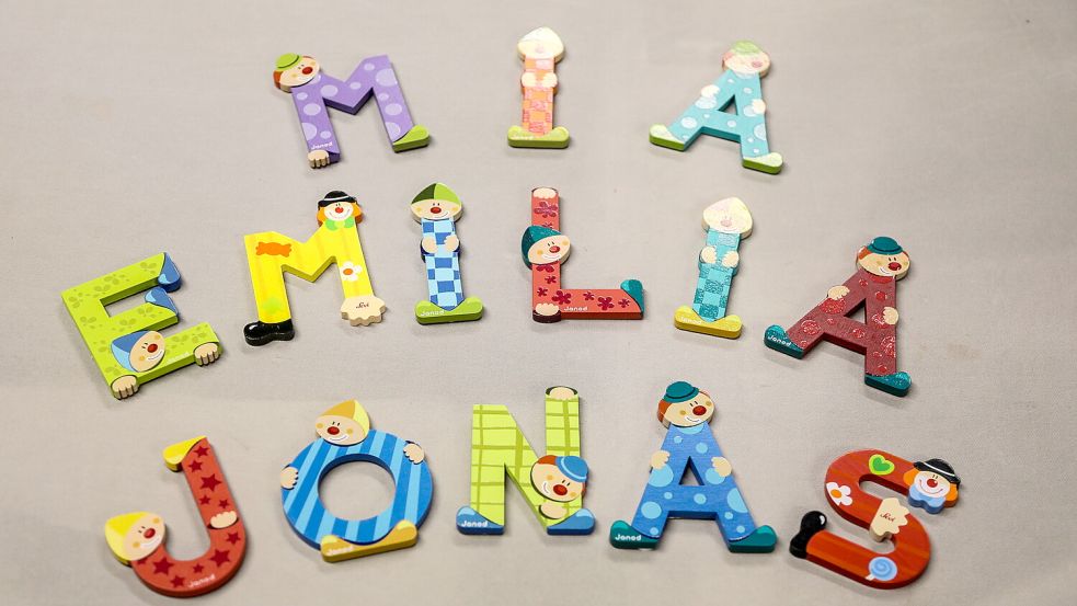 Diese Buchstaben, zur Verfügung gestellt vom Auricher Spielwarenladen Hermerding, zeigen die Favoriten.Foto: Romuald Banik