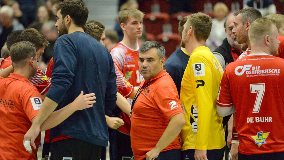 OHV-Trainer Pedro Alvarez will die Saison vernünftig beenden.Foto: Bernd Wolfenberg