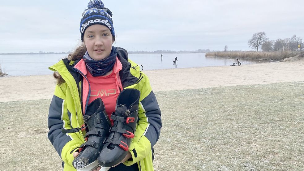 Lina Kilo sieht wenig Gefahren beim Betreten des meist nur hüfttiefen Großen Meeres. Fotos: Holger Janssen