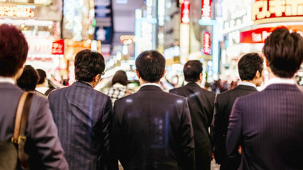 Die durchschnittliche Wohnung ist in Tokio etwa 20 Quadratmeter groß. Viel Platz braucht man nicht, denn viele von den Wohnfunktionen finden sich außerhalb des Zimmers in der direkten Umgebung. Foto: imago images/Zoonar/Matej Kastelic
