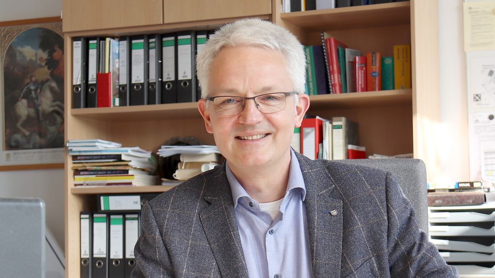 Rüdiger Musolf, Leiter des Gymnasiums Ulricianum, empfindet Drogensuchhunde als zu martialisch. Foto: Heino Hermanns