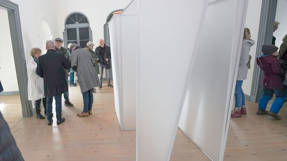 Rund 50 Gäste waren bei der Ausstellungseröffnung. Foto: Helmut Vortanz