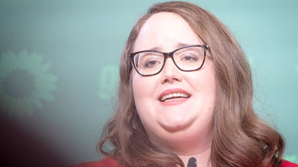 Grünen-Chefin Ricarda Lang hat sich dafür ausgesprochen, dass Flüchtlinge schneller arbeiten dürfen. Foto: IMAGO/Chris Emil Janßen