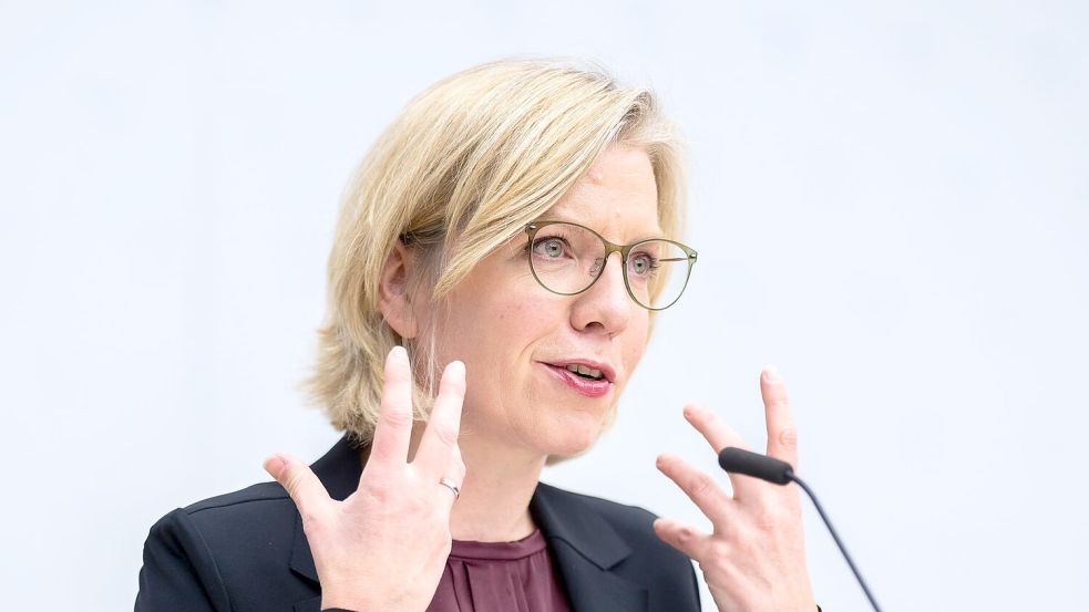 Die österreichische Klimaschutzministerin Leonore Gewessler will die hohe Abhängigkeit des Landes von russischem Gas bekämpfen. Foto: Georg Hochmuth/APA/dpa