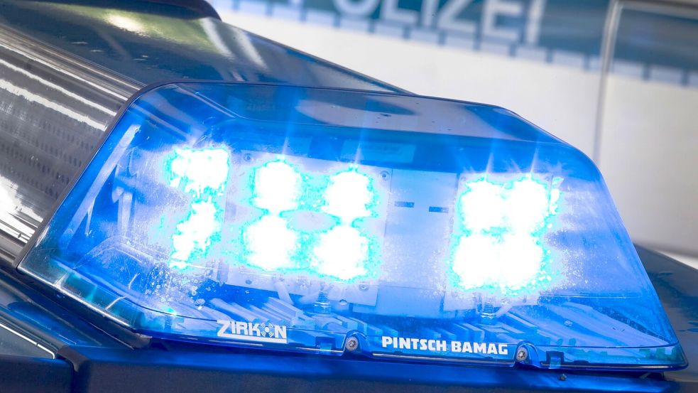 In Salzgitter ist eine 23-jährige Frau tot aufgefunden worden - die Polizei ermittelt. Foto: Friso Gentsch/dpa