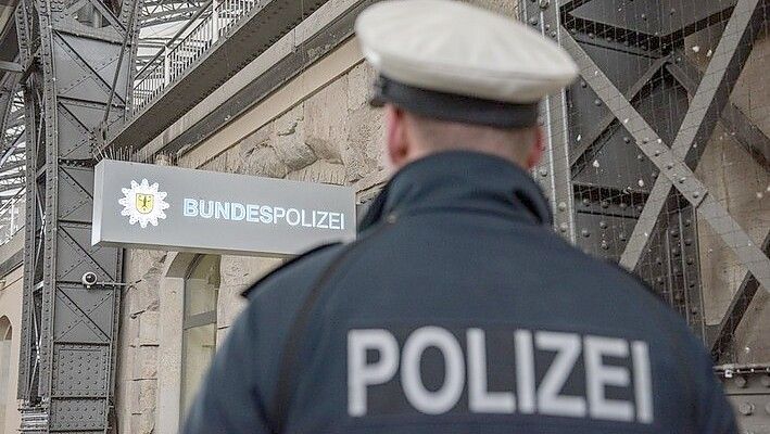 Die Bundespolizei nahm den 25-Jährigen fest. Symbolfoto: Bundespolizei