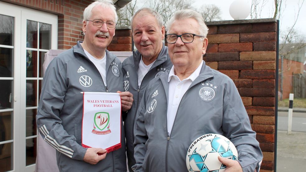 Die Organisatoren „Team Deutschland“ für die Senioren-WM in Wales mit Detlev Schoone (von links), Klaus Panzer und Franz Krieger bereiten zwei Mannschaften auf die Titelkämpfe Ende August vor. Foto: Wolf-Rüdiger Saathoff