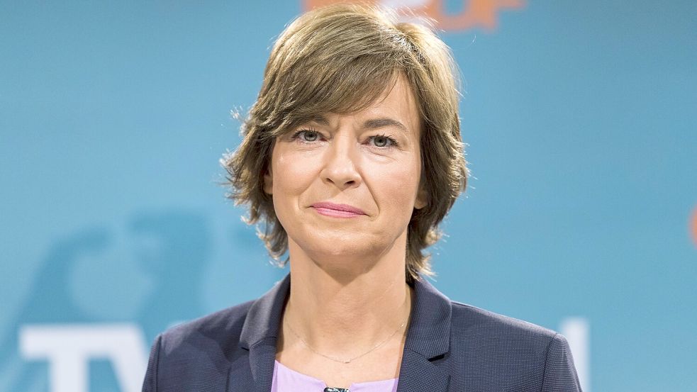 Moderatorin Maybrit Illner (ZDF) begrüßt am 22. Februar 2024 wieder hochrangige Gäste aus Politik und Gesellschaft. Foto: IMAGO/Emmanuele Contini