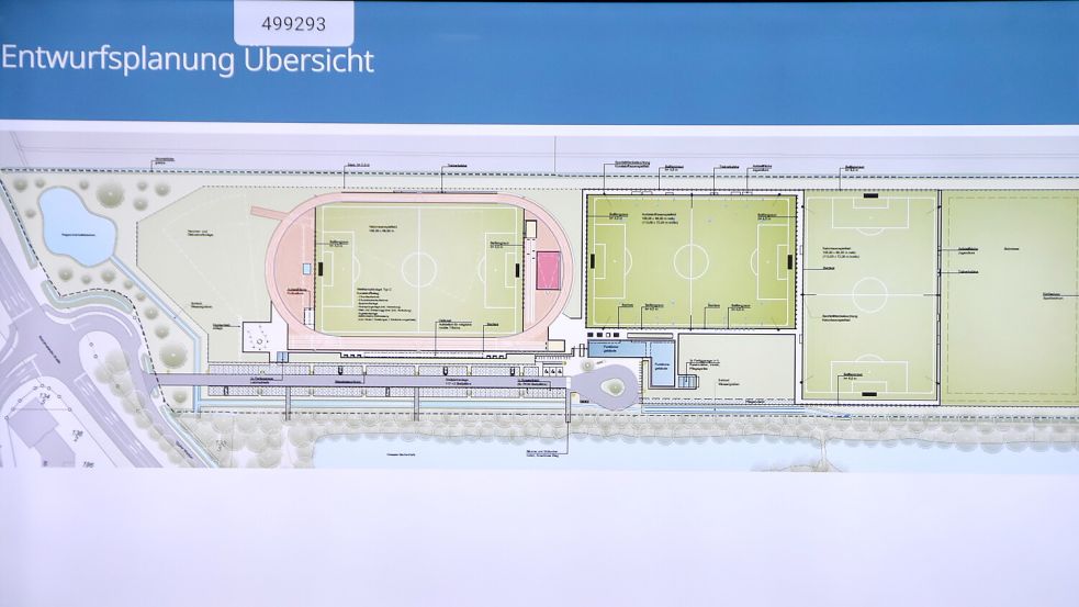 Dieser aktuelle Plan zeigt die Aufteilung des an der Bundesstraße (ganz links) gelegenen neuen Sportzentrums am Tjücher Moortun in Marienhafe. Grafik: Büro „PS+ Elsner Heidbreder“