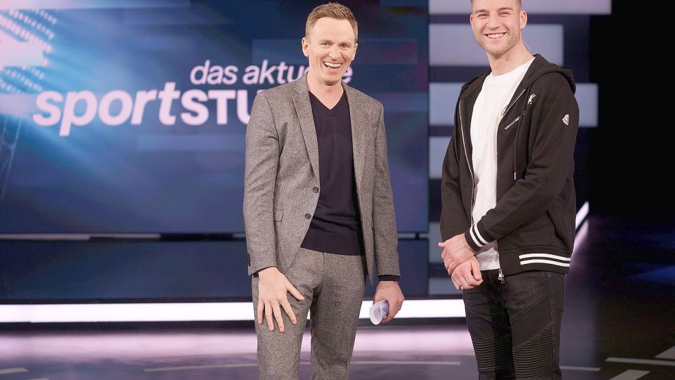 ZDF-Moderator Jochen Breyer wird am 2. März 2024 bei der Gala „Mensch Melle“ erstmals Nia Künzer, die neue DFB-Sportdirektorin für Frauenfußball, interviewen. Foto: imago images/Martin Hoffmann