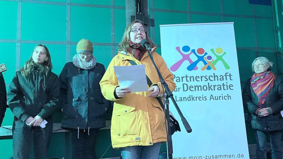 Die stellvertretende Bürgermeisterin Dr. Kerstin Weinbach sprang für Florian Eiben ein, der beruflich in Berlin war. Foto: Rebecca Kresse