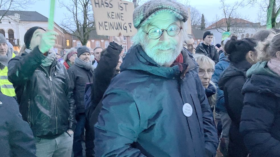 Und auch ein prominentes Gesicht hatte sich unter die Demonstranten gemischt. Foto: Rebecca Kresse