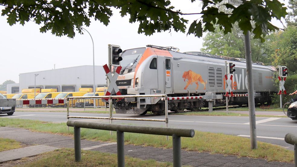 Güterverkehr würde neben dem Stadtbahnbetrieb weiter stattfinden. Foto: Heino Hermanns