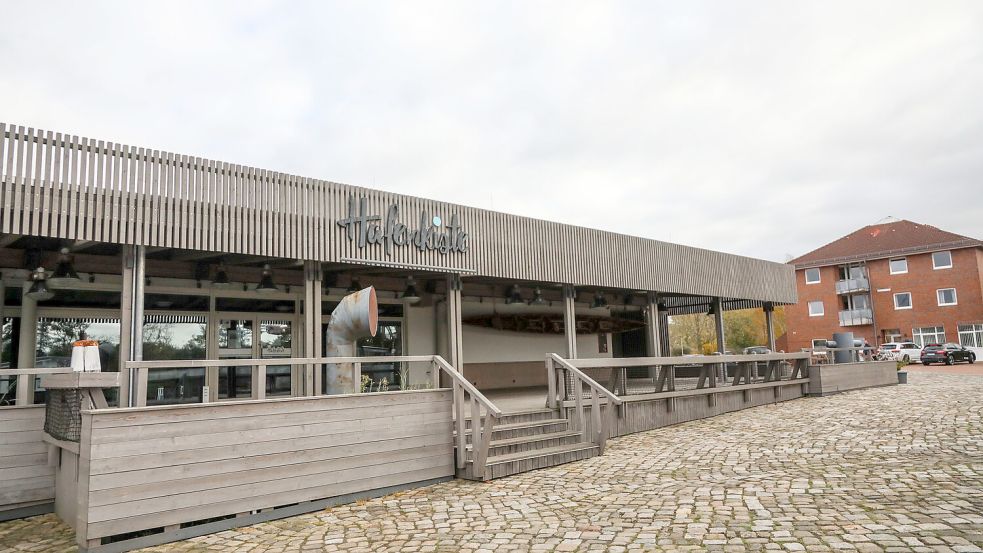 In der Hafenkiste in Aurich gab es positive Reaktionen auf den Umgang mit der Steuererhöhung. Foto: Romuald Banik