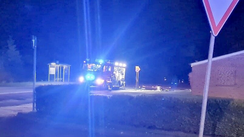 Die Feuerwehr rückte zu dem Einsatz in den Esenser Postweg aus. Foto: Feuerwehr Aurich