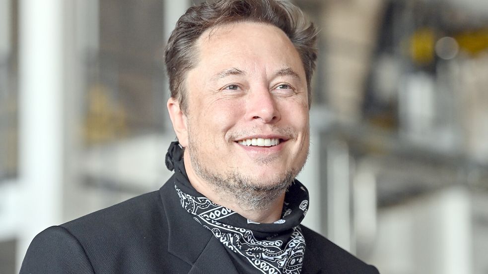Elon Musk hat auf seiner Plattform X gegen Jeff Bezos‘ Ex-Frau MacKenzie Scott gewettert. Foto: dpa/Patrick Pleul