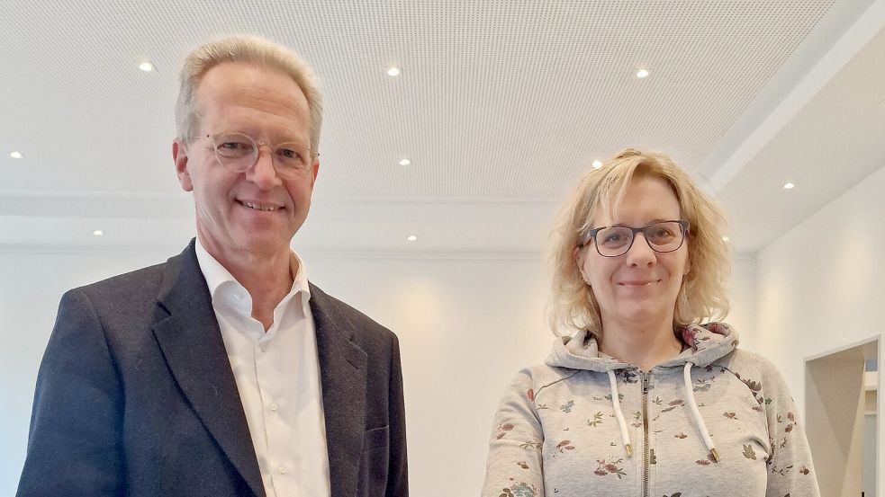 Auch Superintendent Tido Janssen und Pastorin Cathrin Meenken rufen zur Kirchenvorstandswahl auf. Foto: privat