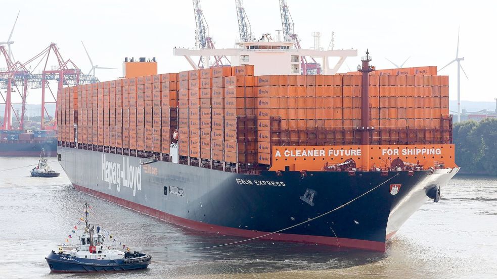 Die Reederei Hapag-Lloyd verzeichnete bereits 2023 einen Umsatz- und Gewinneinbruch. Foto: Bodo Marks/dpa