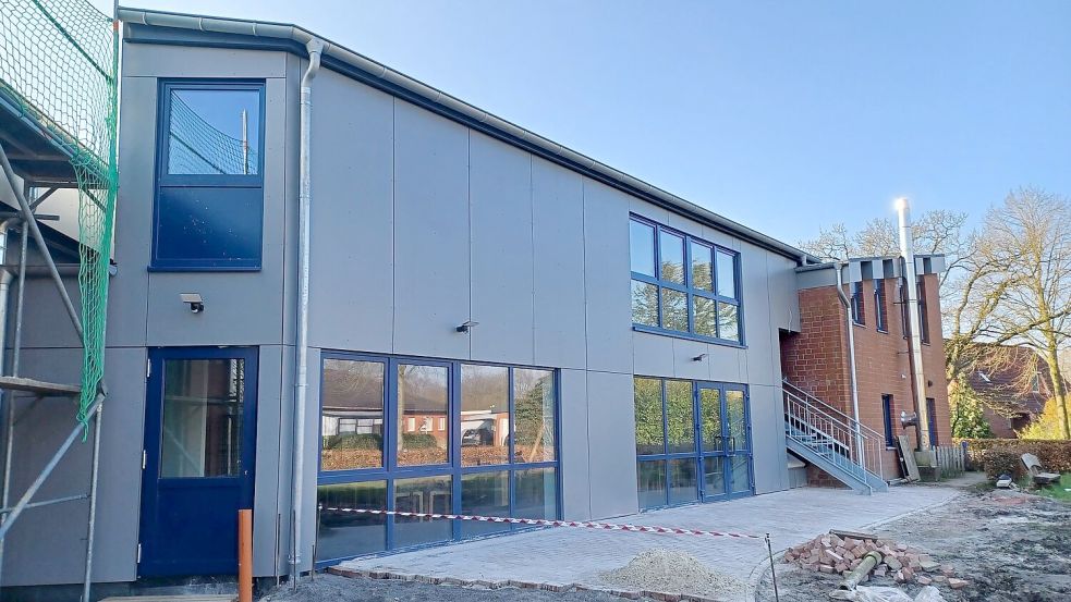 So sieht der Neubau an dem Gemeindehaus aus. (Stand: 09. März 2024) Foto: Helmut Pätzke