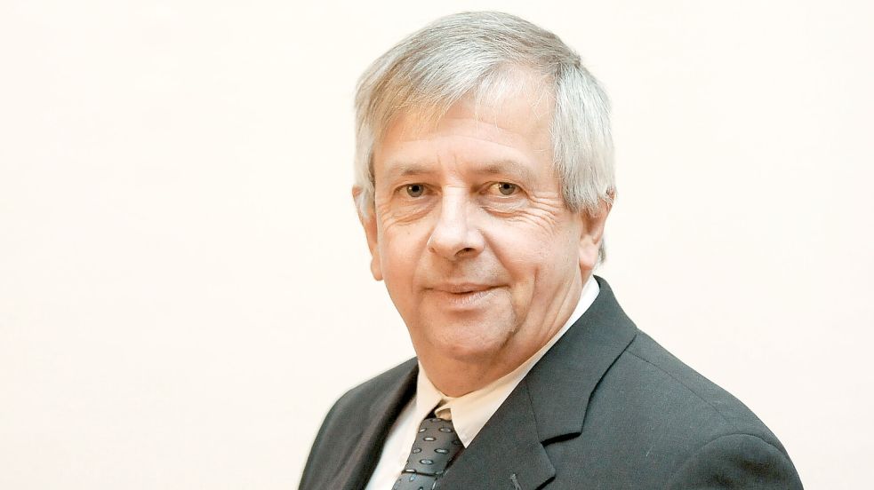 Rainer Feldmann ist jetzt der neue Mann, der das Projekt Freibad Norddeich zum Abschluss bringen soll. Foto: Wilfried Frerichs