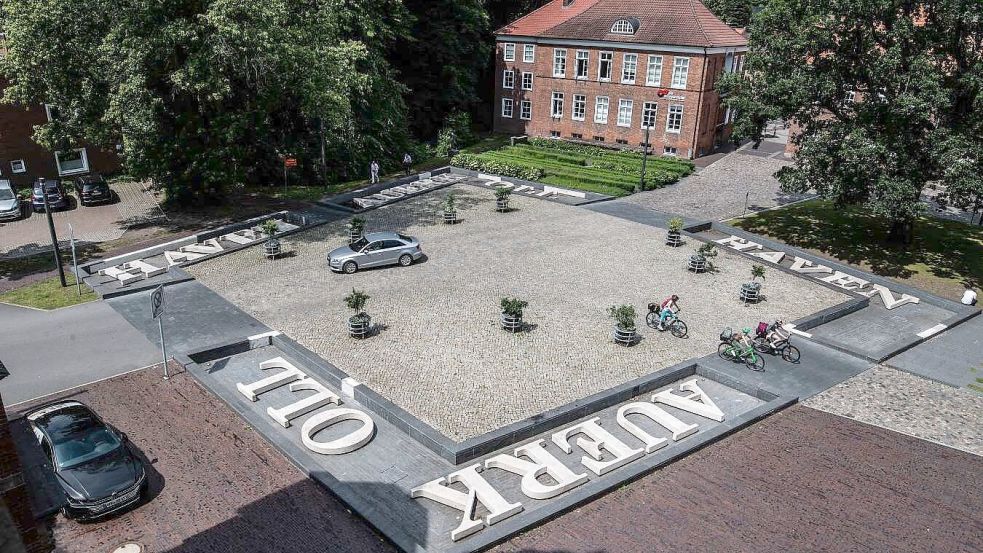 Wie aus dem Bilderbuch: So schön weiß waren die Buchstaben in den Hafenbecken vor vielen Jahren mal. Foto: Archiv/Boschbach