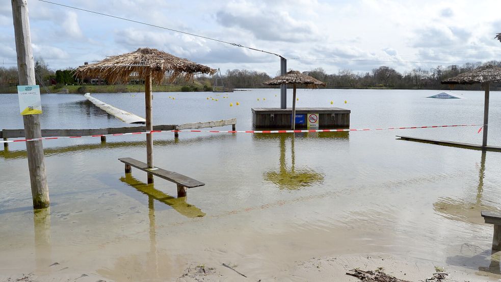 Langsam wird es Frühling am Badesee, aber an Wakeboarden ist noch nicht zu denken. Foto: Lasse Paulsen