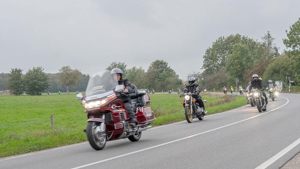 Am Tag der Deutschen Einheit brachen die „Wattindianer“ im vergangenen Jahr zu ihrer bisher letzten Ausfahrt auf. Ziel der 50 Motorradfahrer war wie üblich der „Heidehof“ in Gehlenberg. Foto: Folkert Bents