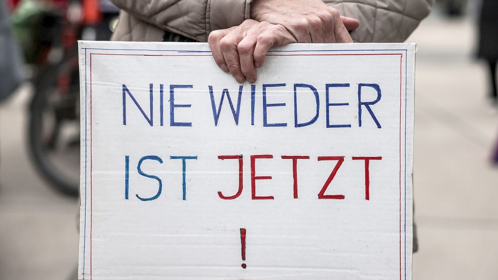 Die Demos gegen Rechts ebben langsam ab. Was bleibt von einer der größten Protestbewegungen in der Geschichte? Foto: Oliver Berg/dpa