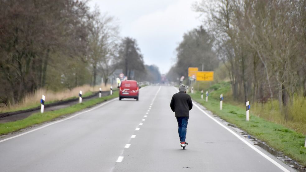 Freie Fahrt für Rad- und Rollerfahrer auf der B 72. Foto: Thomas Dirks