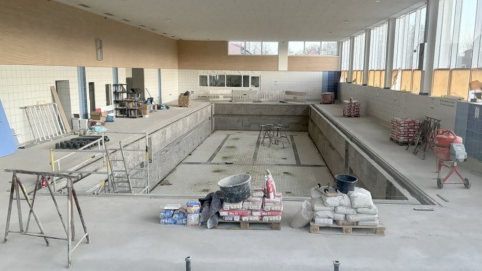 Das Störtebeker-Bad in Marienhafe bleibt eine Baustelle. Foto: privat