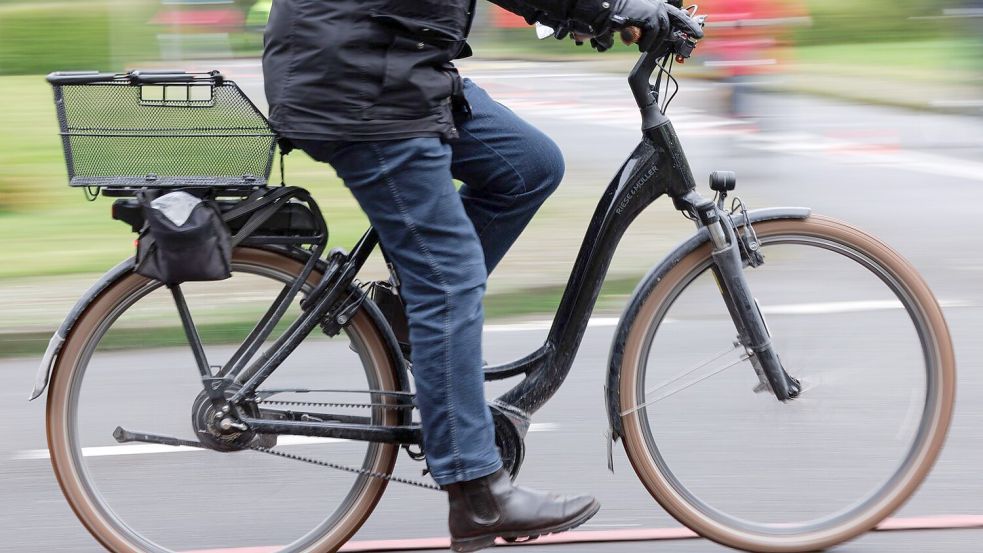 Der Anteil der jüngeren Menschen, die mit den Rädern verunglücken, steigt. Foto: Friso Gentsch/dpa