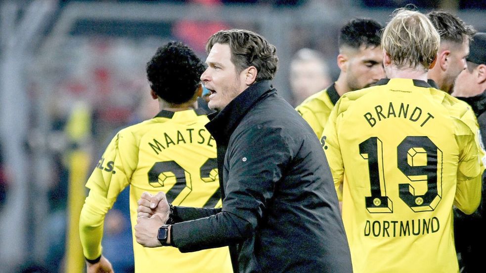 Dortmunds Trainer Edin Terzic und sein Team wollen für die erste Leverkusener Niederlage sorgen. Foto: Bernd Thissen/dpa