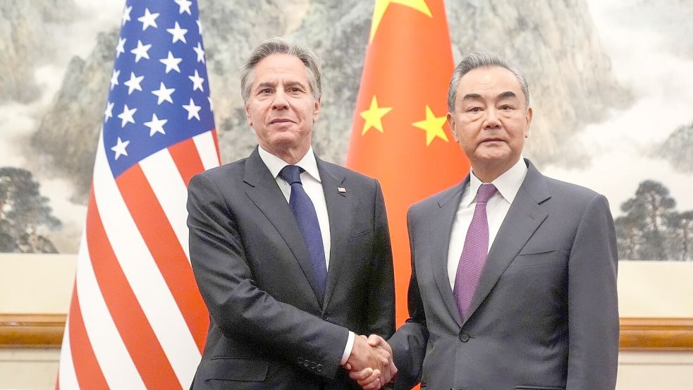 Das Verhältnis zwischen den USA und China ist angespannt. Das zeigte nun auch das Treffen von US-Außenminister Antony Blinken (l) und Chinas Außenminister Wang Yi. Foto: Mark Schiefelbein/AP POOL/dpa