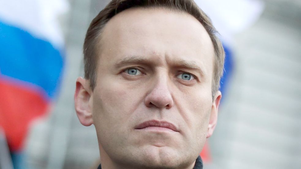Nawalny starb am 16. Februar nach Behördenangaben im Straflager mit dem inoffiziellen Namen „Polarwolf“. Die Umstände seines Todes sind nicht geklärt. Foto: Pavel Golovkin/AP/dpa